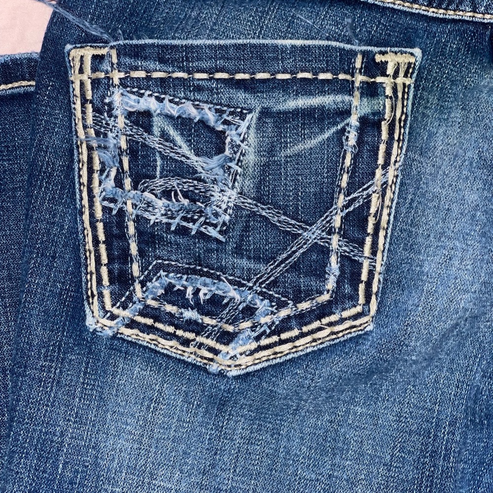 Your favorite skinny jeans with stretch